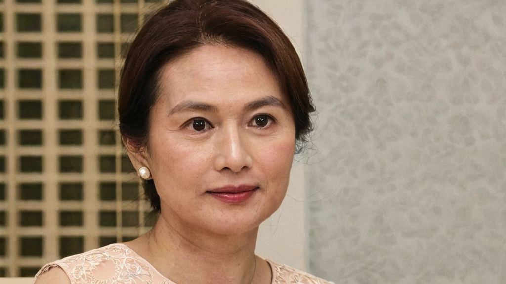 娱乐圈女配逆袭的甜蜜瓜田之旅引发热议,明星八卦背后隐藏的真相令人深思